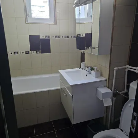 Apartment Ultracentral 3 *