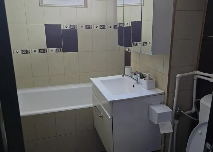 Апартаменти Ultracentral 3 *